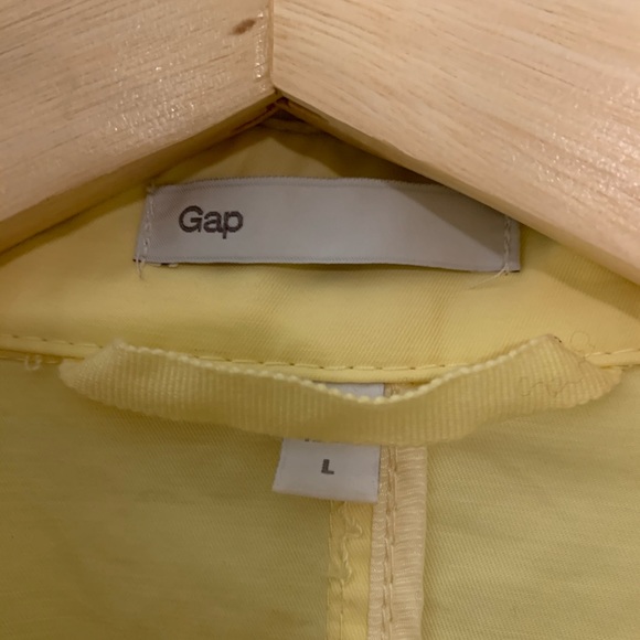 Vintage Butter Yellow Gap Raincoat - Picture 3 of 8